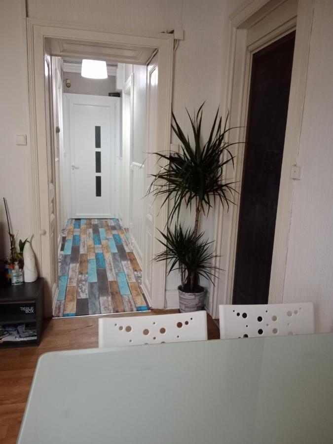 Pounette, Appartement T3 Centre / Thermes Luxeuil Esterno foto