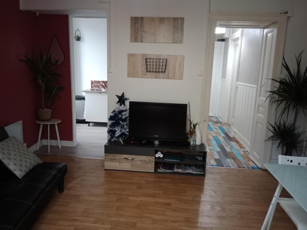 Pounette, Appartement T3 Centre / Thermes Luxeuil Esterno foto